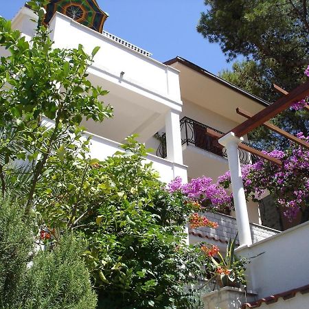 Apartments By The Sea Trogir - 11895 المظهر الخارجي الصورة