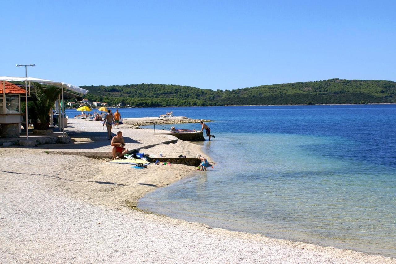 Apartments By The Sea Trogir - 11895 المظهر الخارجي الصورة