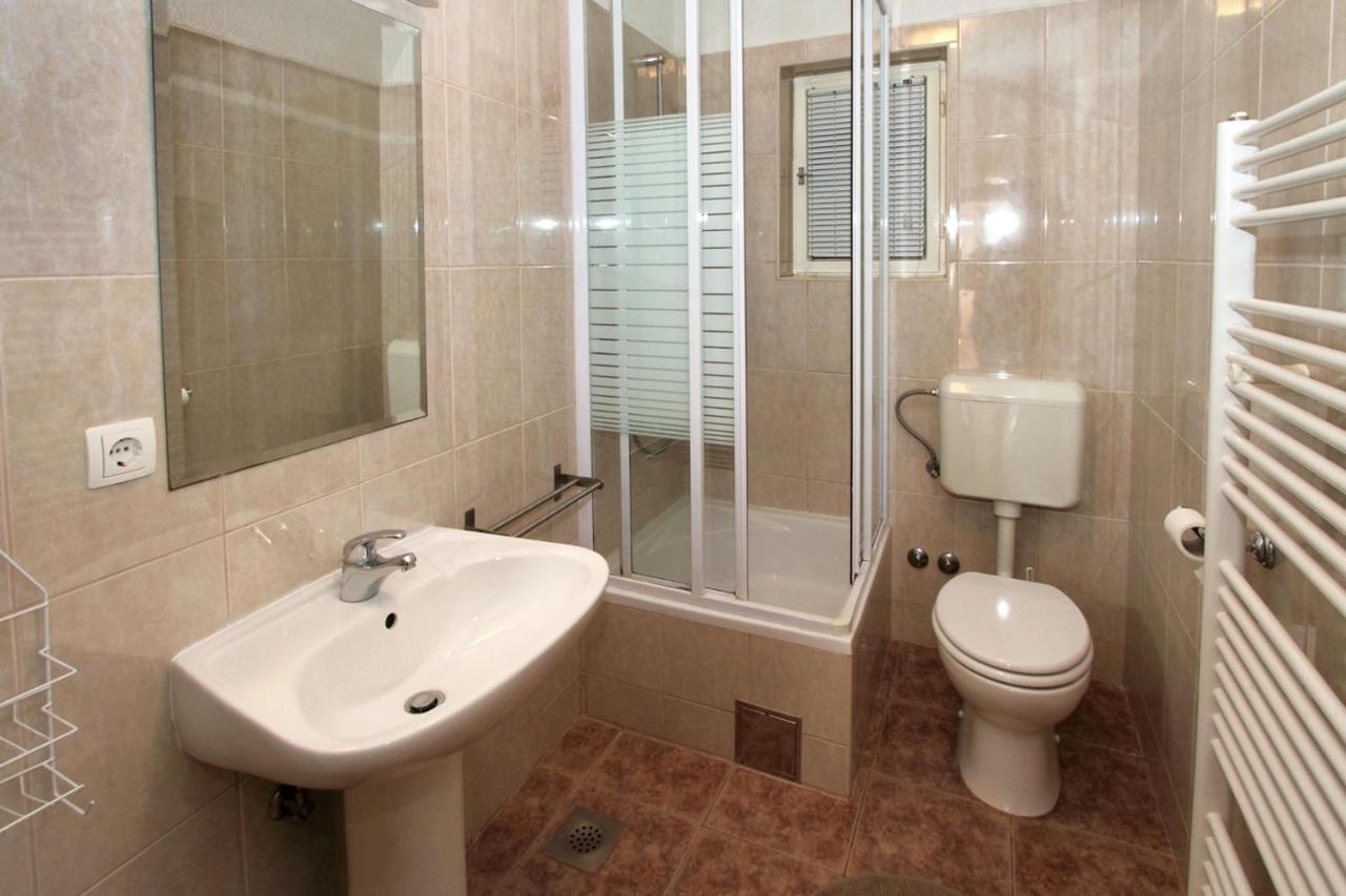 Apartments By The Sea Trogir - 11895 المظهر الخارجي الصورة